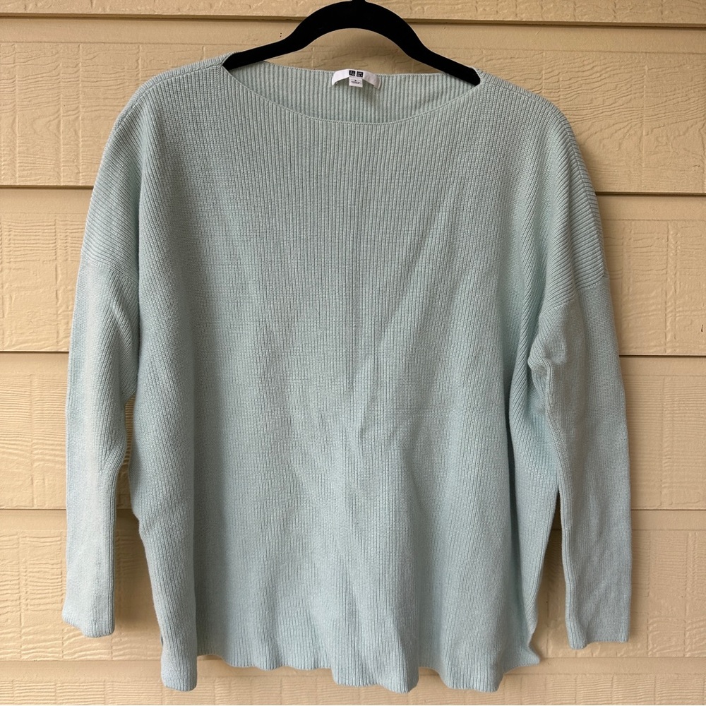 Uniqlo Women’s Light Mint Ribbed Knit Sweater
